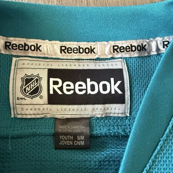 San Jose NHL Sharks Brent Burns 88 Youth Jersey S/M - Picture 10 of 16